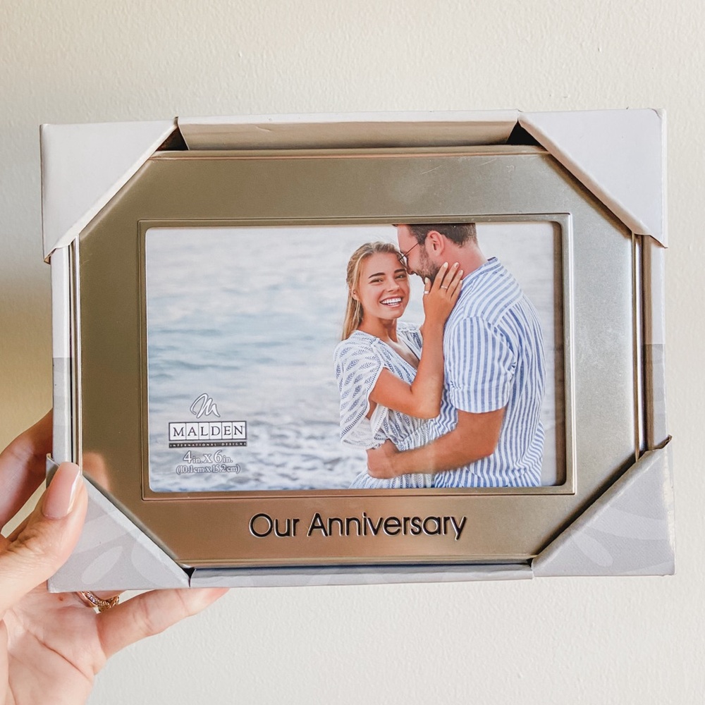 🍓$5 Pick!🍓 Malden “Our Anniversary” 4x6 Horizontal Photo Frame